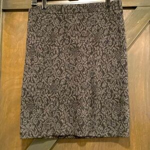 LOFT Knit skirt. Size Medium.